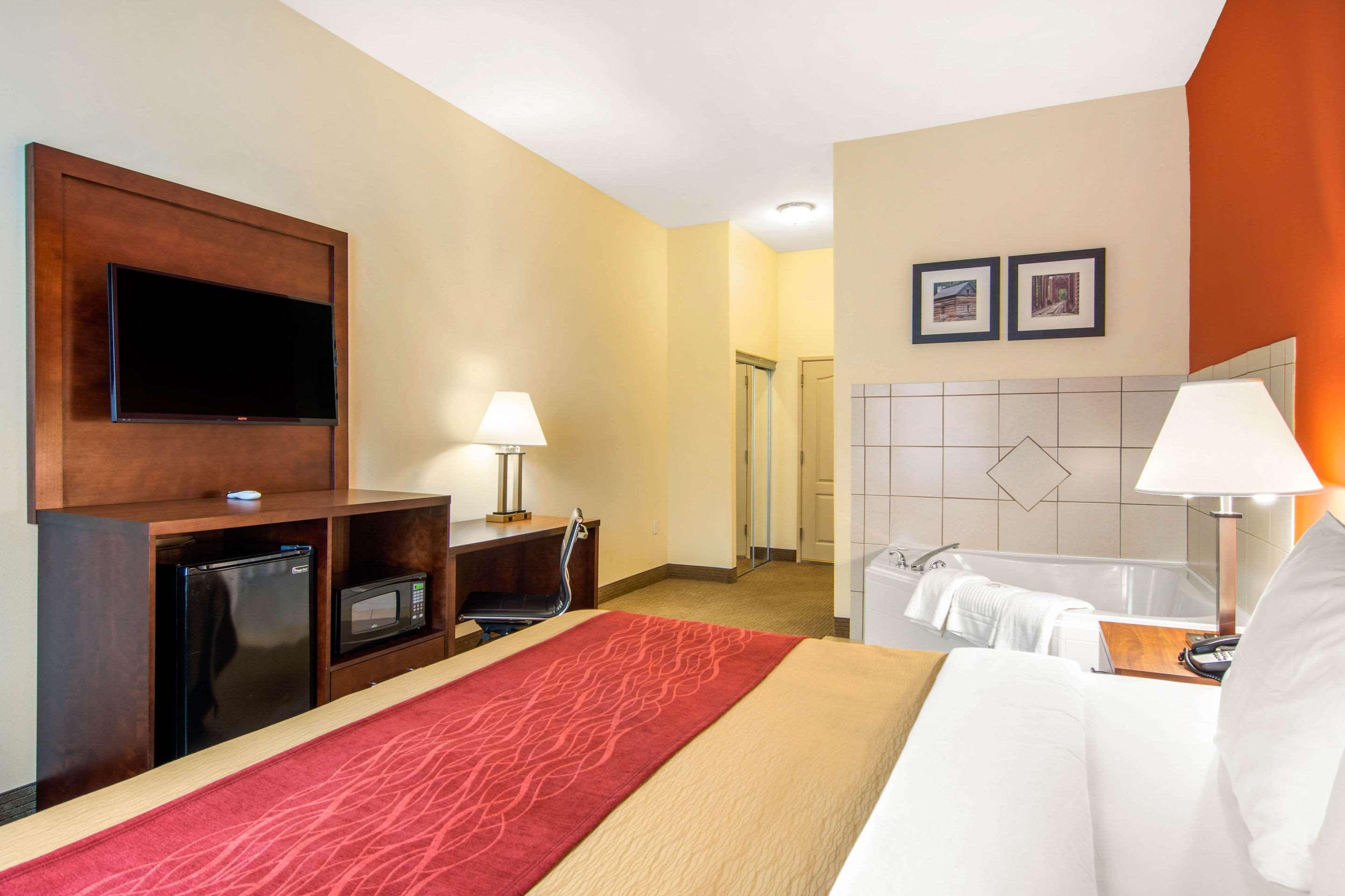 Comfort Inn & Suites Вілла-Ріка Екстер'єр фото
